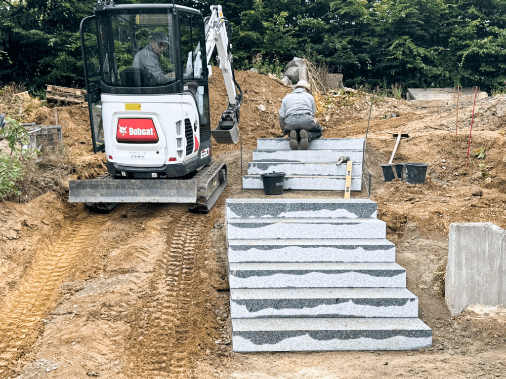 Stützwände, Granitmauern und Natursteinverlegung